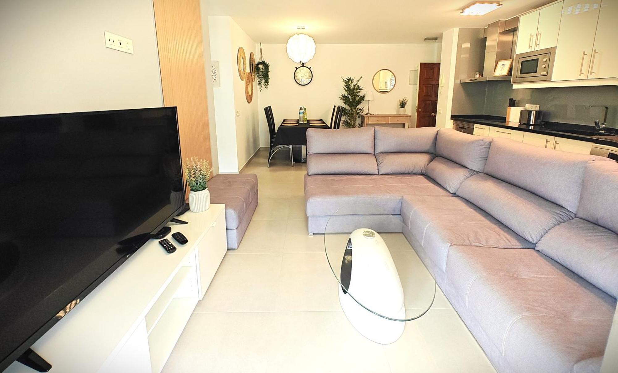 Sun Apartment - 3 Bedrooms, Priv Parking, Pool, Ac, Tv Channels, Fibre Net Los Cristianos (Tenerife) Exterior photo