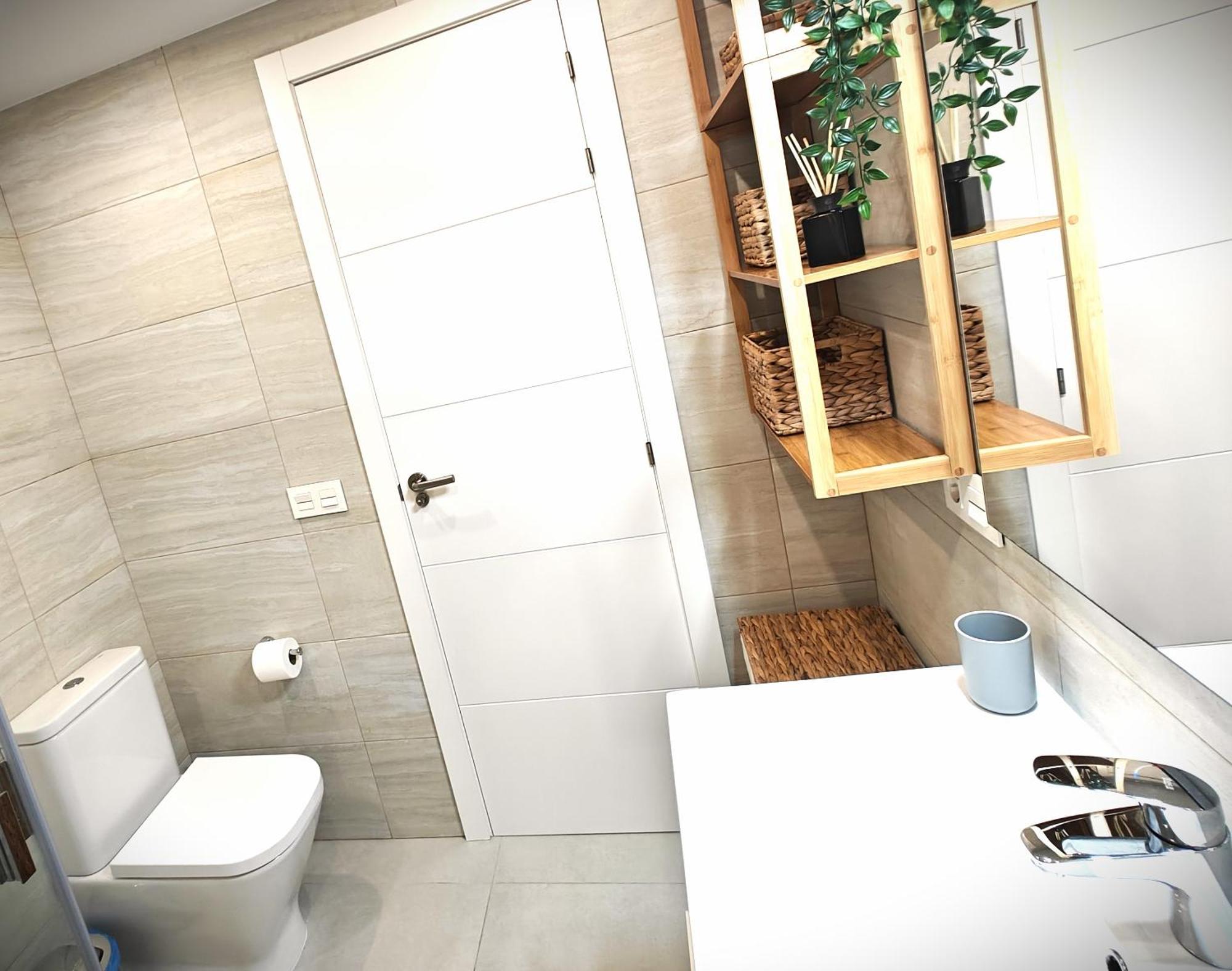 Sun Apartment - 3 Bedrooms, Priv Parking, Pool, Ac, Tv Channels, Fibre Net Los Cristianos (Tenerife) Exterior photo