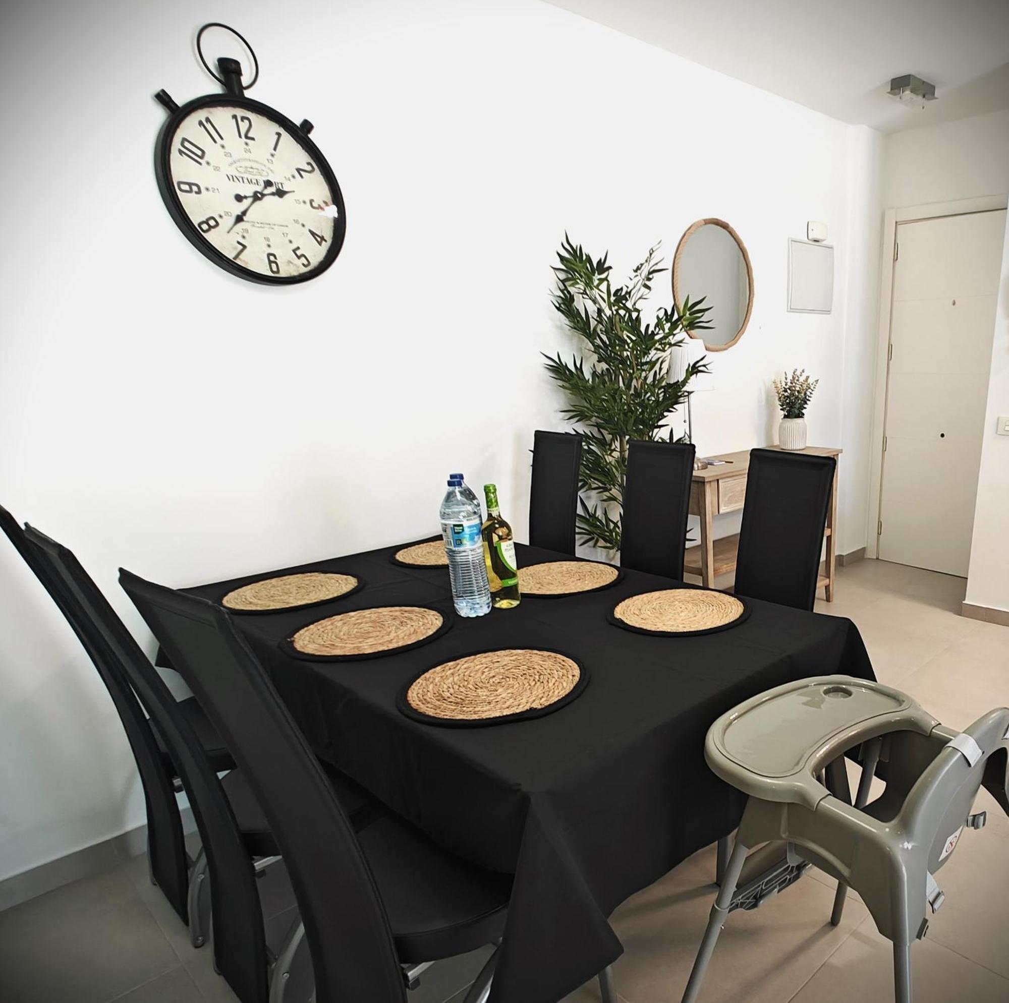 Sun Apartment - 3 Bedrooms, Priv Parking, Pool, Ac, Tv Channels, Fibre Net Los Cristianos (Tenerife) Exterior photo