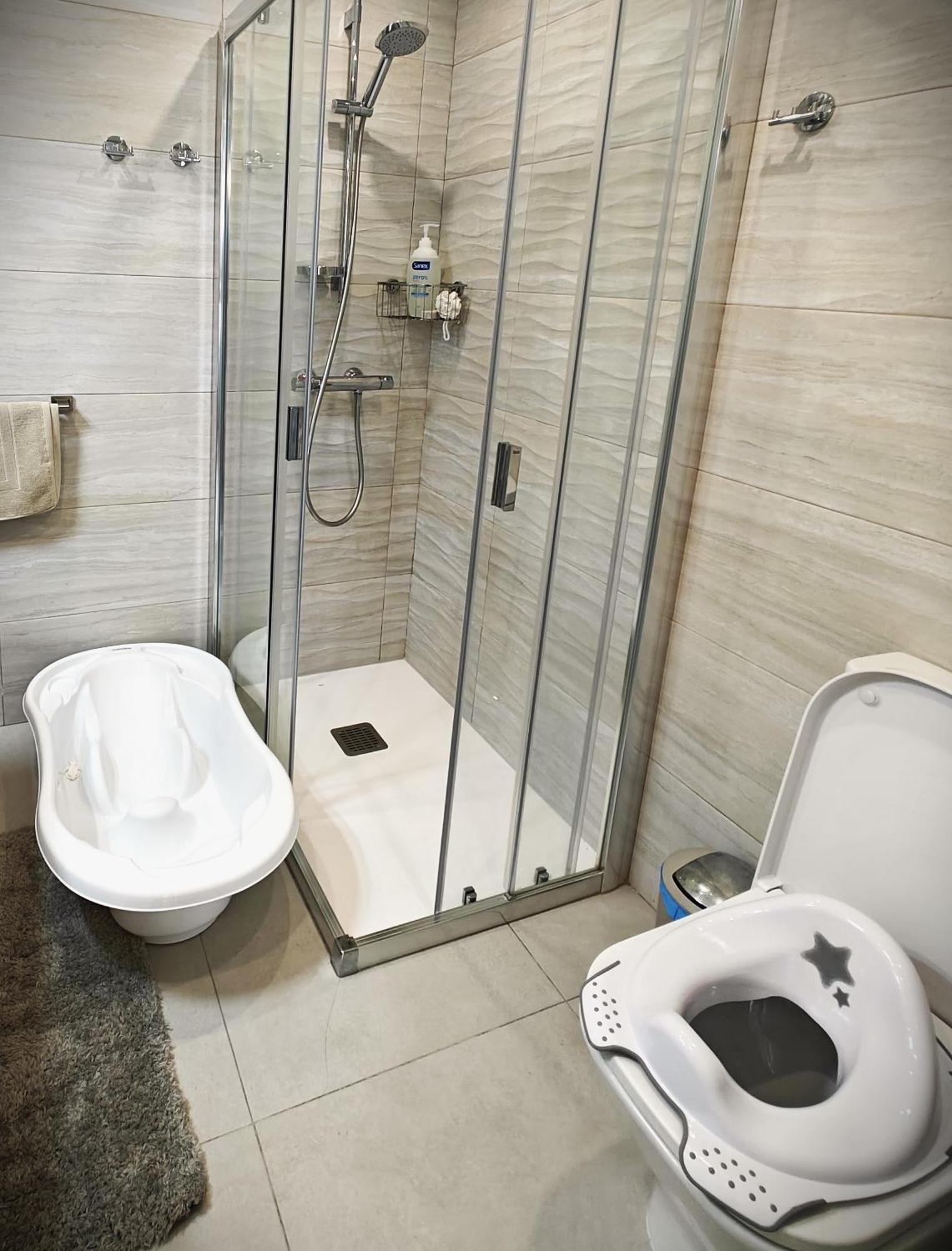 Sun Apartment - 3 Bedrooms, Priv Parking, Pool, Ac, Tv Channels, Fibre Net Los Cristianos (Tenerife) Exterior photo