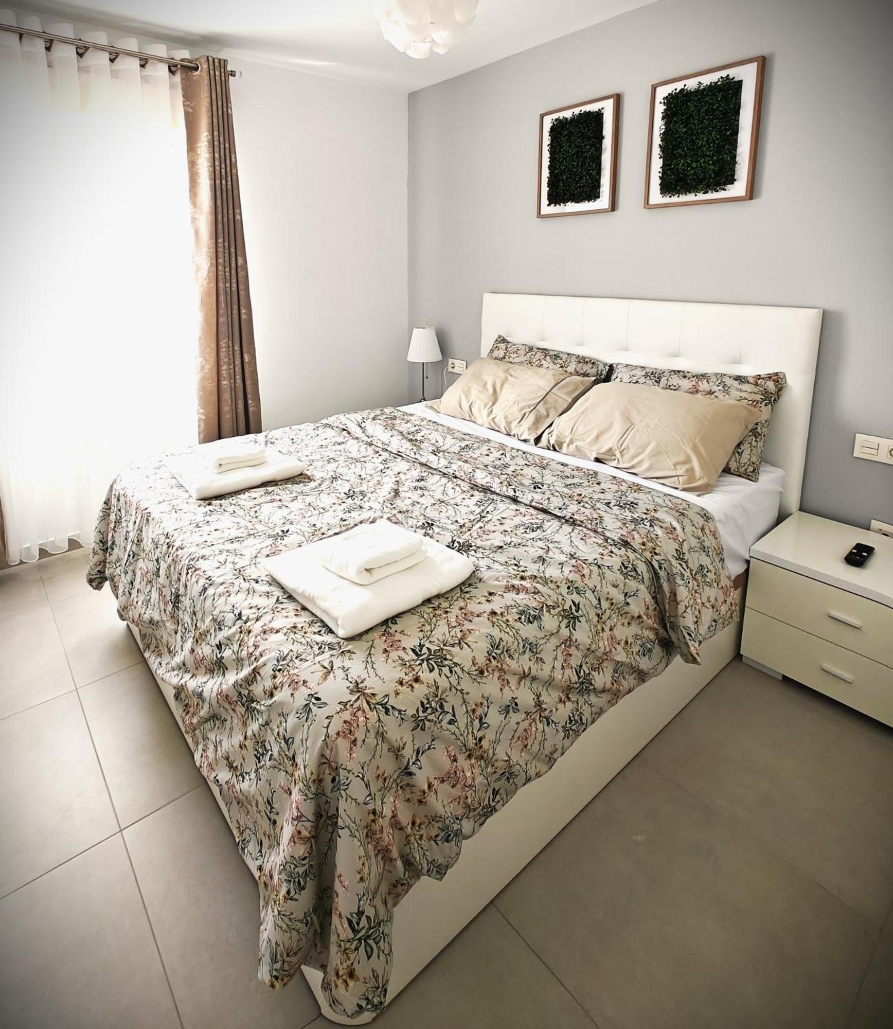 Sun Apartment - 3 Bedrooms, Priv Parking, Pool, Ac, Tv Channels, Fibre Net Los Cristianos (Tenerife) Exterior photo
