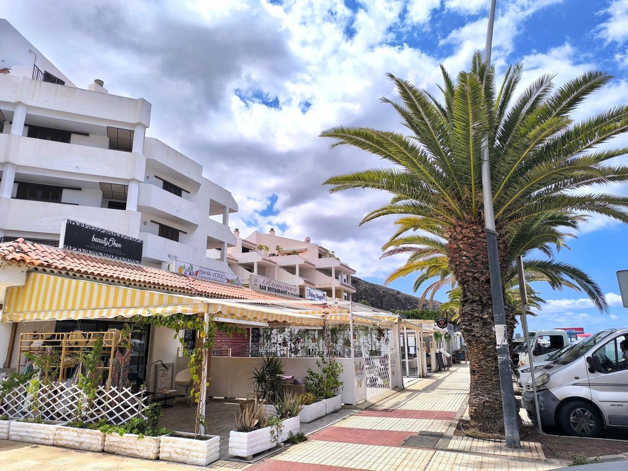 Sun Apartment - 3 Bedrooms, Priv Parking, Pool, Ac, Tv Channels, Fibre Net Los Cristianos (Tenerife) Exterior photo